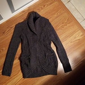 GUESS long sleeve grey sweater